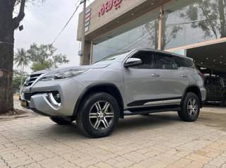 Toyota Fortuner 2016-2021 Toyota Fortuner 2.8 2WD MT