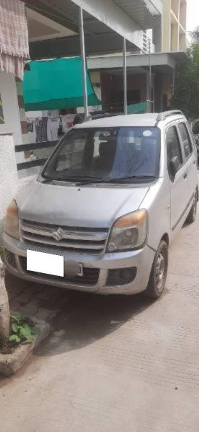 https://images10.gaadi.com/usedcar_image/4181663/original/processed_331f5e7d-187d-4d84-acb1-560797e85e84.jpg?imwidth=6400