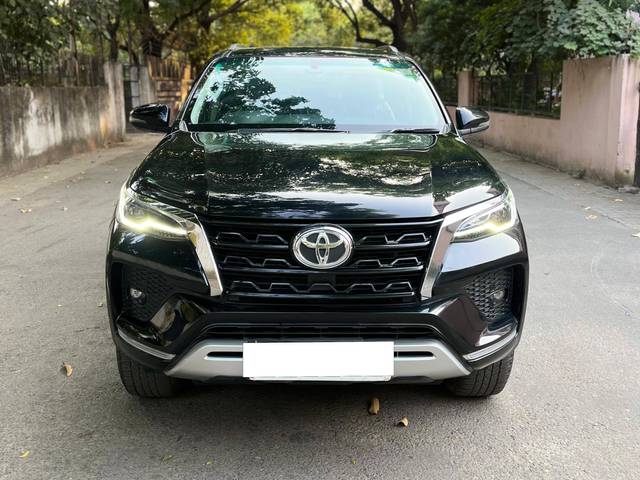 https://images10.gaadi.com/usedcar_image/4181715/original/processed_d563d4bbb9bd32432810c7c92992ba86.jpg?imwidth=6400