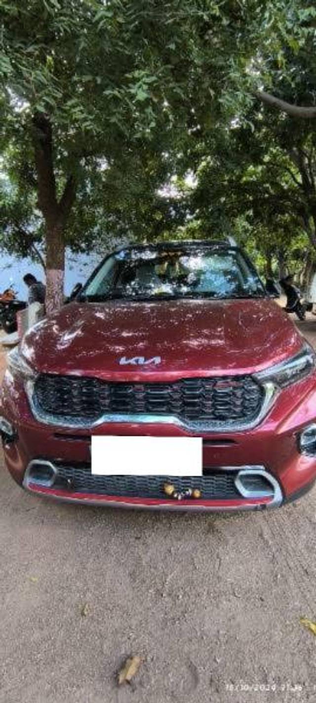 https://images10.gaadi.com/usedcar_image/4181794/original/processed_17b74c0d-a19f-4c8b-91ce-5b580ec5c3ca.jpg?imwidth=6402