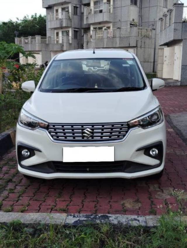 https://images10.gaadi.com/usedcar_image/4181914/original/processed_580c680f-735f-4e88-8639-7f74864f7810.jpg?imwidth=6400