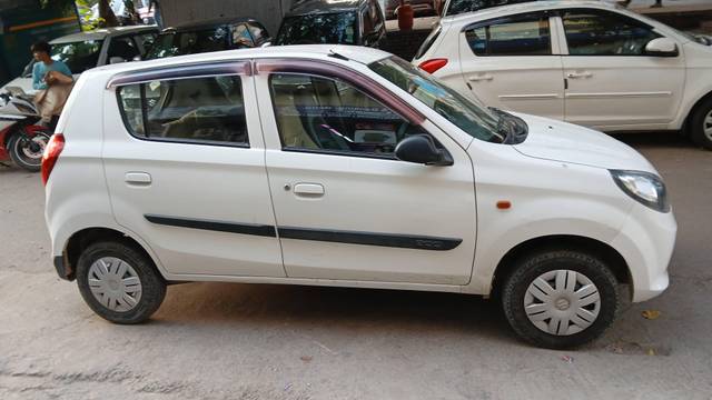 https://images10.gaadi.com/usedcar_image/4182058/original/processed_dba7411706089ad2ef1c78f327a1c137.jpg?imwidth=6401