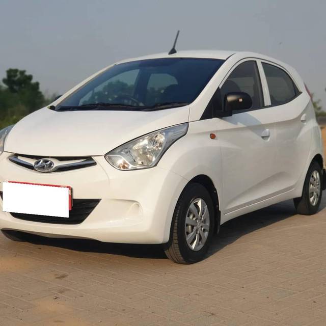 https://images10.gaadi.com/usedcar_image/4182086/original/processed_4022cc16895a831d237919ffa87ddfc4.jpg?imwidth=6402