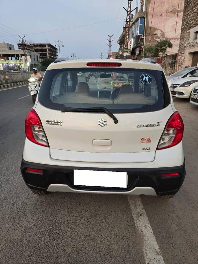 https://images10.gaadi.com/usedcar_image/4182120/original/processed_87e8b61b04b782b8cc1b339b27ab4af6.jpg?imwidth=6401