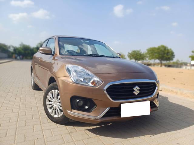 https://images10.gaadi.com/usedcar_image/4182223/original/processed_e14aaeabf621b7c878ecc586fd6f8233.jpg?imwidth=6400