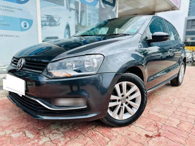 https://images10.gaadi.com/usedcar_image/4182224/original/processed_8b7c977c3987add3728fd9fafeb07098.jpg?imwidth=6401