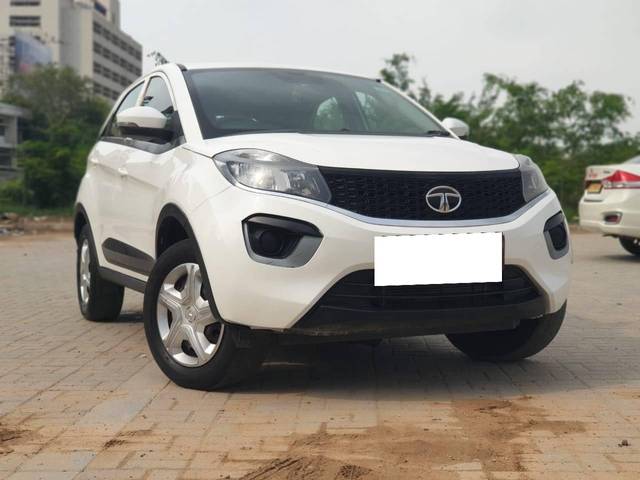 https://images10.gaadi.com/usedcar_image/4182227/original/processed_8eb051387d89bef17f15421328c8e553.jpg?imwidth=6400