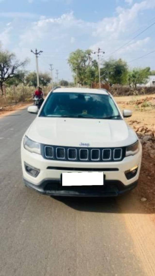 https://images10.gaadi.com/usedcar_image/4182283/original/processed_00343340-931f-4562-bc95-83c394099263.jpeg?imwidth=6400