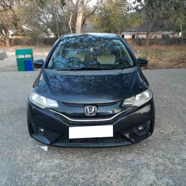 https://images10.gaadi.com/usedcar_image/4182298/original/processed_39385ea4-df1f-42ce-9582-20e944eb3e2e.jpg?imwidth=6402