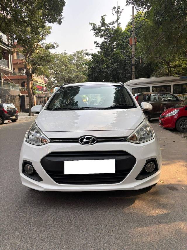 https://images10.gaadi.com/usedcar_image/4182610/original/processed_035cbdd560c6fcbe35f70a06ec1b7f73.jpg?imwidth=6401