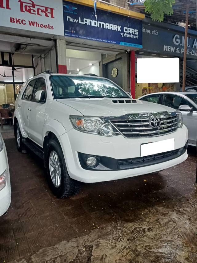 https://images10.gaadi.com/usedcar_image/4182803/original/processed_50486294a4942193d92bf9df53023ee2.jpg?imwidth=6402