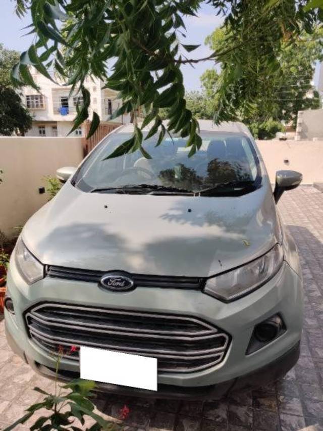 https://images10.gaadi.com/usedcar_image/4182890/original/processed_c1f83d13-1957-4076-8895-8cc0a5dee8c4.jpg?imwidth=6402