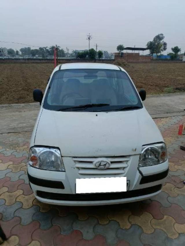 https://images10.gaadi.com/usedcar_image/4182894/original/processed_ca096f9c-841b-43d1-895d-98a836018977.jpg?imwidth=6400