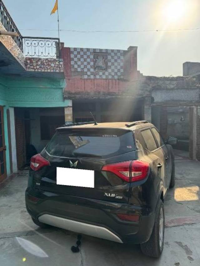 https://images10.gaadi.com/usedcar_image/4182896/original/processed_3f14643f-d8ef-4d15-b27d-6d6d83d0868f.jpeg?imwidth=6401