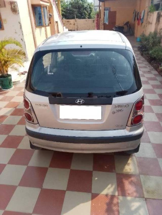 https://images10.gaadi.com/usedcar_image/4182921/original/processed_6d084844-0282-48bd-84d6-c3093caa8403.jpg?imwidth=6402