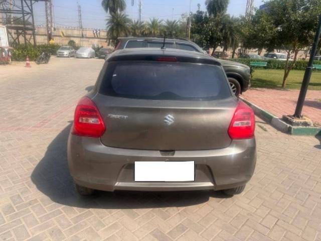 https://images10.gaadi.com/usedcar_image/4182940/original/5dad2de99bb24d757bcee849d176614f.jpeg?imwidth=6401