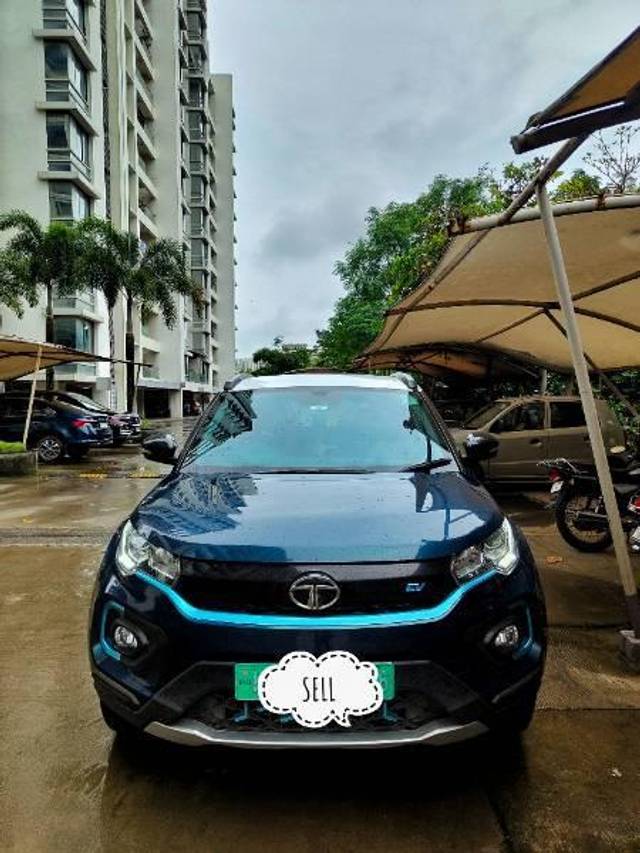 https://images10.gaadi.com/usedcar_image/4182953/original/processed_dcfe9bce-cb48-4a6d-9ac2-0598567261d7.jpg?imwidth=6402