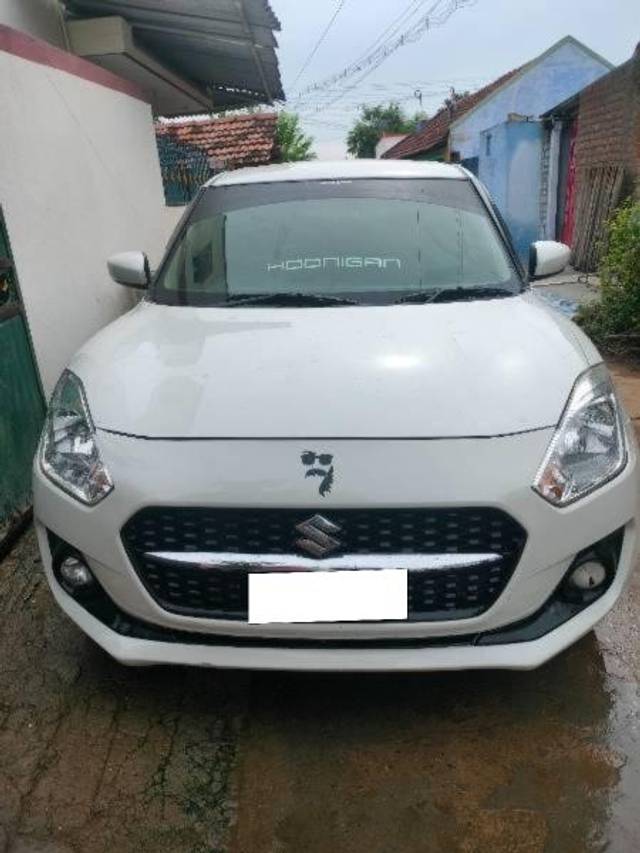 https://images10.gaadi.com/usedcar_image/4183025/original/processed_c37a1b39-0b62-4621-ab02-c0fb3daaefb2.jpg?imwidth=6402