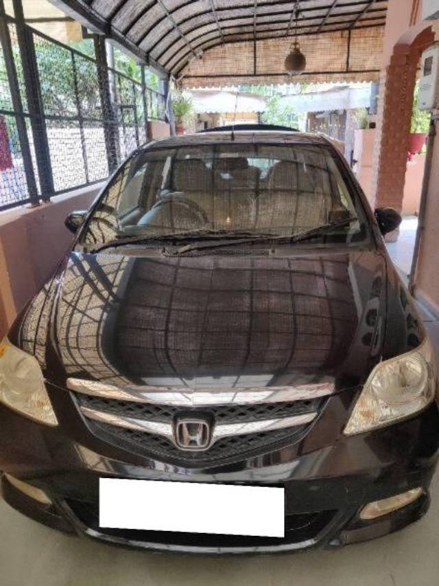 https://images10.gaadi.com/usedcar_image/4183082/original/processed_95153f05-e5c4-4739-9125-f162c4518f8f.jpg?imwidth=6400