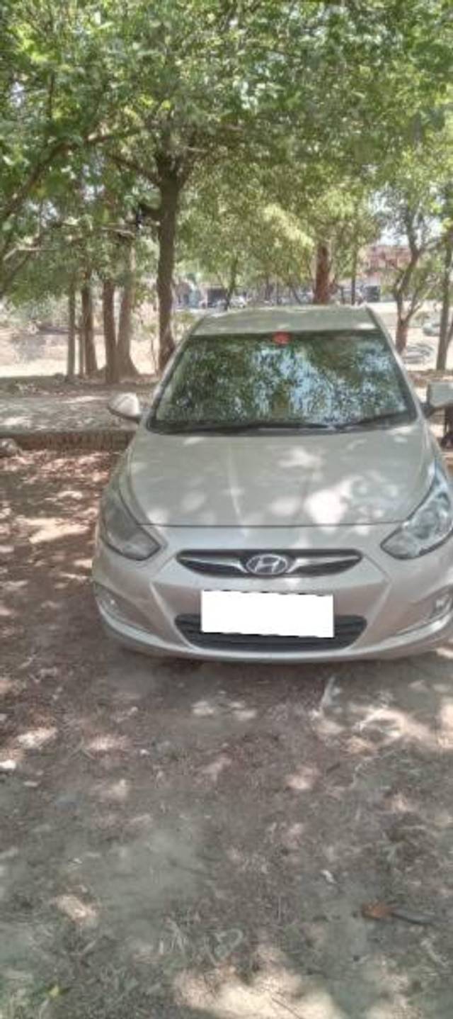 https://images10.gaadi.com/usedcar_image/4183156/original/processed_60c45333-11b1-461d-9ea0-ba5714ea4e53.jpg?imwidth=6400