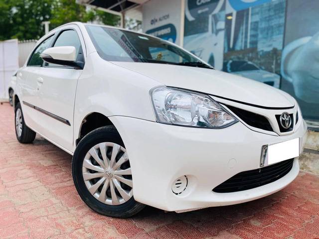 https://images10.gaadi.com/usedcar_image/4183193/original/processed_cbfb4b86ea149d5280c220bf02325a04.jpg?imwidth=6400