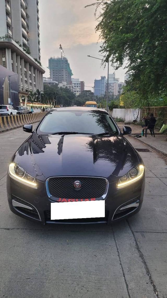 https://images10.gaadi.com/usedcar_image/4183254/original/processed_20c79866429b86e85050edf9337146c4.jpg?imwidth=6402