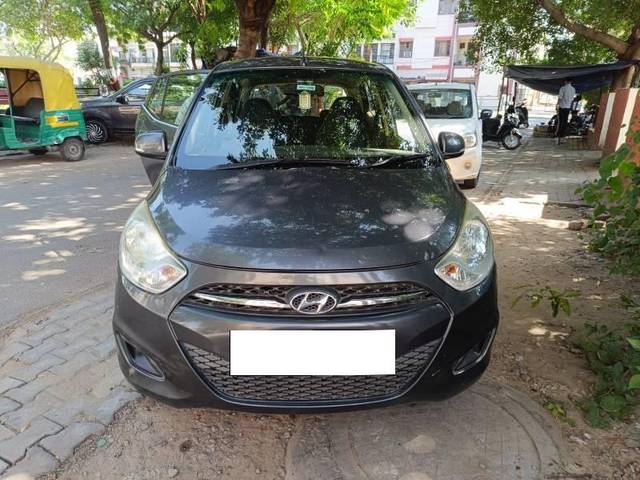 https://images10.gaadi.com/usedcar_image/4183301/original/processed_333b834c-78e9-45d7-b991-8d225aa56a0f.jpg?imwidth=6400