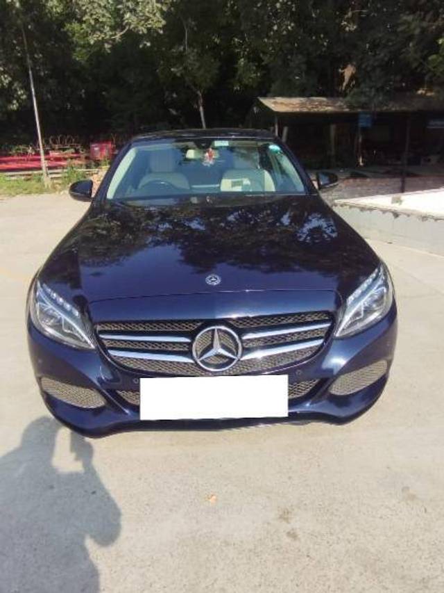 https://images10.gaadi.com/usedcar_image/4183320/original/0a4428cb55813746140e14aa9b991c1a.jpeg?imwidth=6400