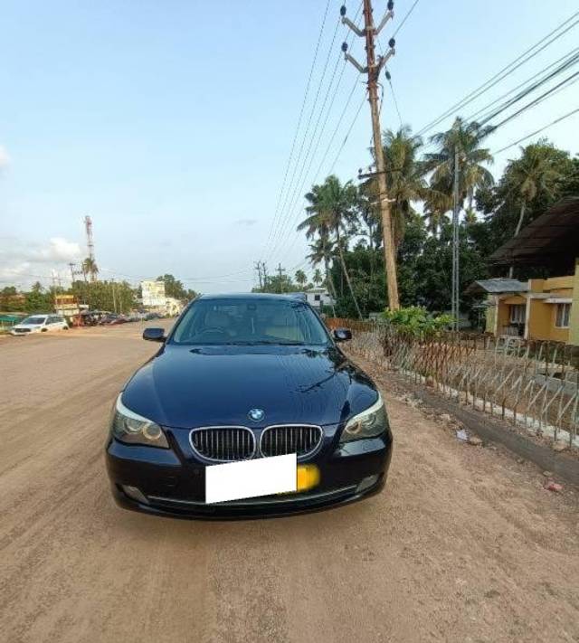 https://images10.gaadi.com/usedcar_image/4183347/original/processed_bb833a24-5bb6-430a-a056-46e4ee136161.jpg?imwidth=6400