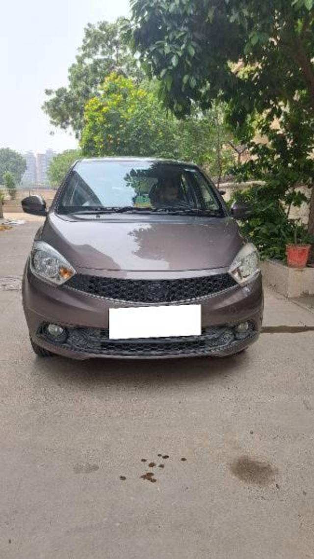 https://images10.gaadi.com/usedcar_image/4183354/original/processed_c013a7e1-69a9-4c5f-bbeb-f5eb88a3c902.jpg?imwidth=6400