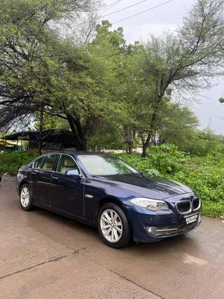 BMW 5 Series 2010-2013 BMW 5 Series 520d Sedan