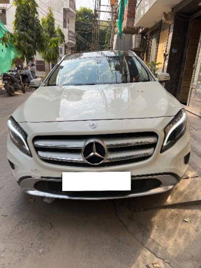 https://images10.gaadi.com/usedcar_image/4183540/original/d7ec670761c10da75735e608d96b3814.jpg?imwidth=6400