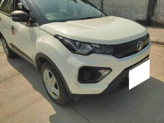 https://images10.gaadi.com/usedcar_image/4183562/original/processed_0656c003-1224-45a0-a783-2fc64d5156e1.jpg?imwidth=6400