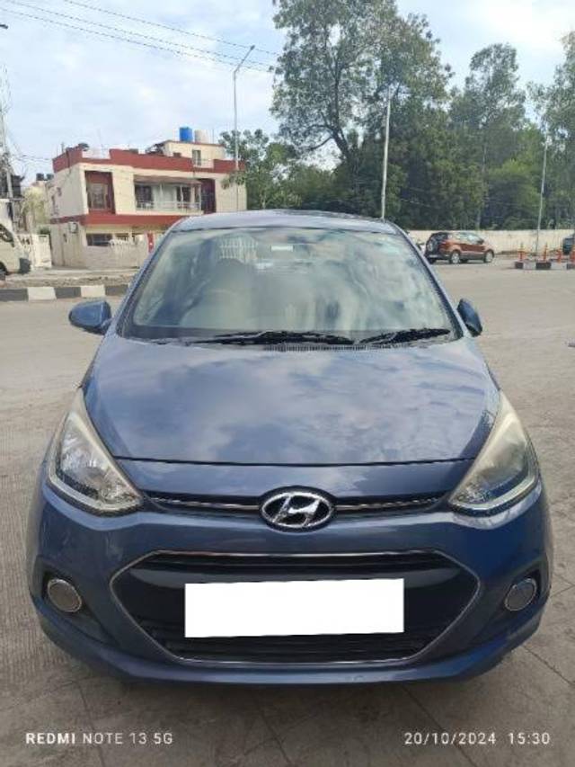 https://images10.gaadi.com/usedcar_image/4183593/original/processed_c3b67fef-a0bf-4b77-b180-0ffb6df810f9.jpg?imwidth=6400