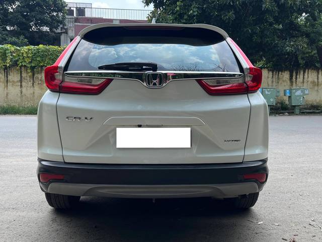 https://images10.gaadi.com/usedcar_image/4183786/original/processed_2ec96b2e2ca20f9ab1b3996be7e05e61.jpg?imwidth=6402