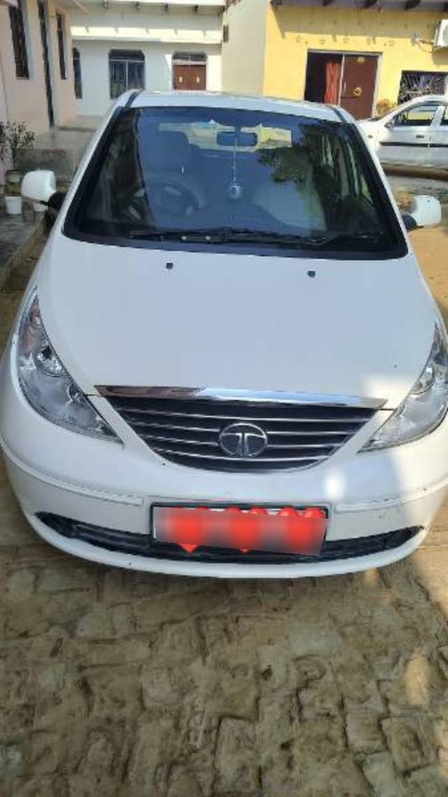 https://images10.gaadi.com/usedcar_image/4183861/original/processed_e7ea9a97-65c2-4f62-b0d7-4b9e0068696a.jpg?imwidth=6400