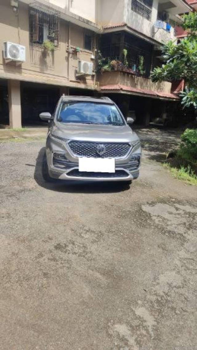 https://images10.gaadi.com/usedcar_image/4183916/original/processed_1a56c212-339d-4dc3-8096-9b39e52d51e2.jpg?imwidth=6402