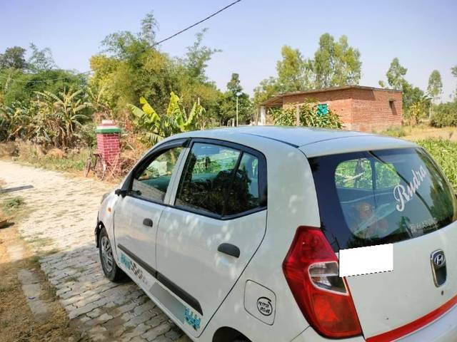 https://images10.gaadi.com/usedcar_image/4183936/original/processed_4959e8c7-cbab-4673-8b18-67e5708132a6.jpg?imwidth=6400