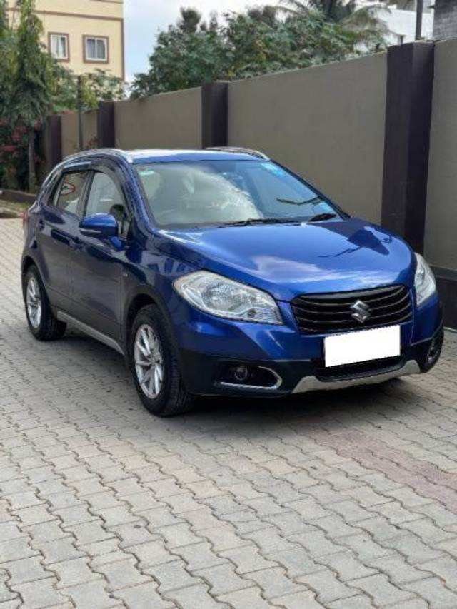 https://images10.gaadi.com/usedcar_image/4184066/original/processed_3cda83bb-2f01-47d0-918d-f76f5a55d9a7.jpg?imwidth=6400