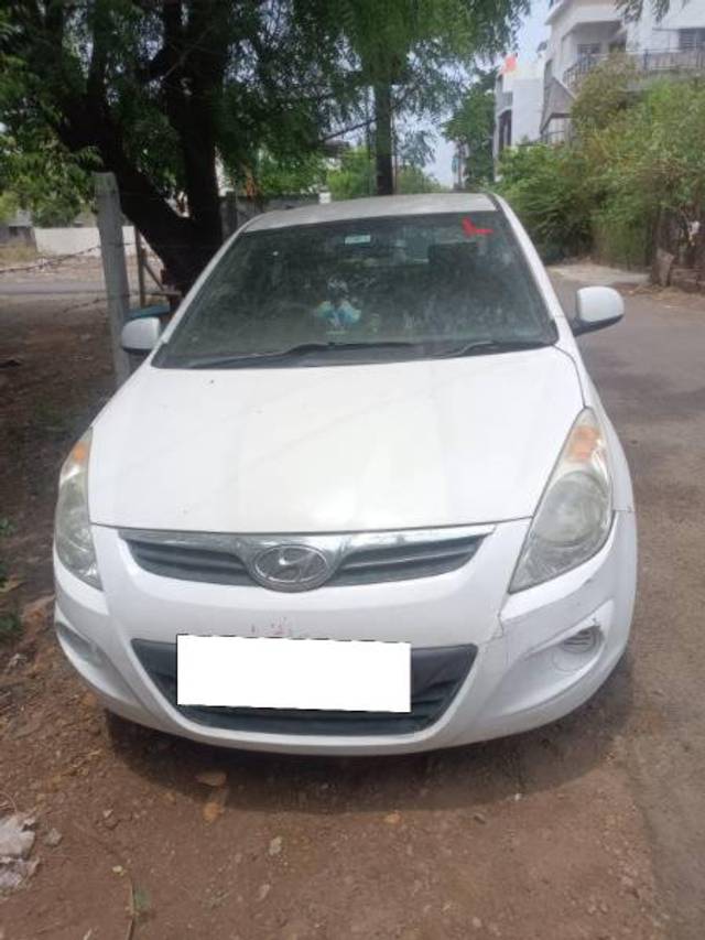 https://images10.gaadi.com/usedcar_image/4184384/original/processed_ef331fef-7846-4503-b37a-85725308922e.jpg?imwidth=6400