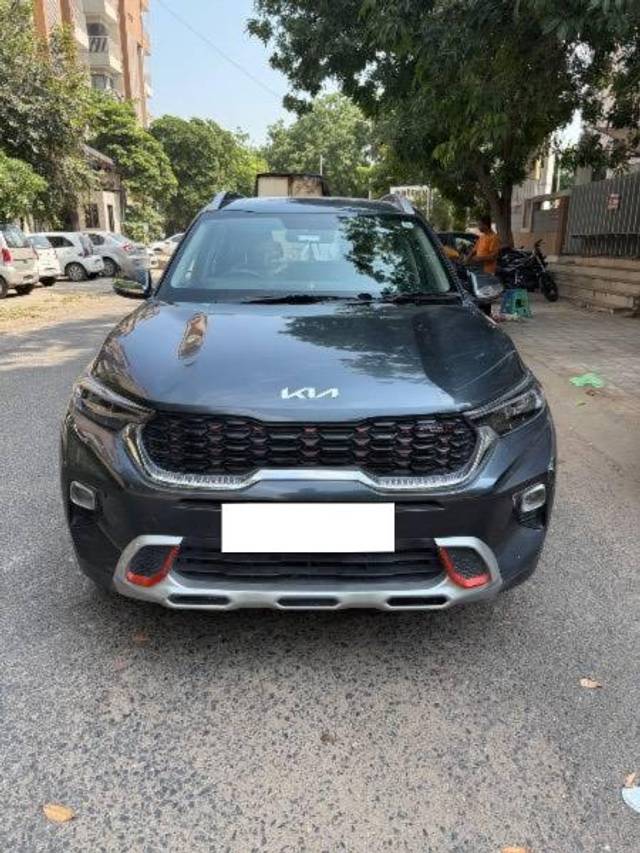 https://images10.gaadi.com/usedcar_image/4184421/original/processed_ac92b872-4c23-45ee-b37d-afcfce7b5815.jpg?imwidth=6402