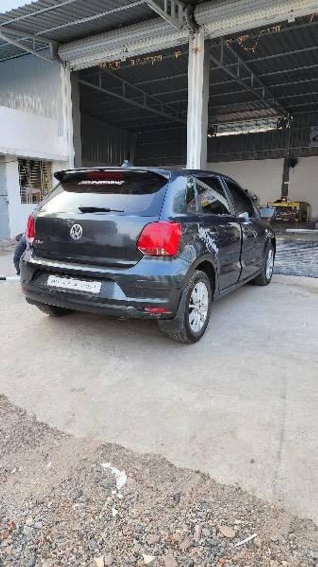 https://images10.gaadi.com/usedcar_image/4184424/original/processed_d3943f64-b31f-441f-ba35-123c9bf236e8.jpeg?imwidth=6402