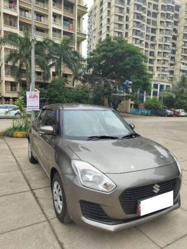 https://images10.gaadi.com/usedcar_image/4184458/original/processed_283f05bf-b79f-4753-af31-11721d9183b2.jpg?imwidth=6400