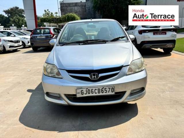 https://images10.gaadi.com/usedcar_image/4184642/original/f87cc3b397d4611e9901d39d6ab1ab12.jpeg?imwidth=6400