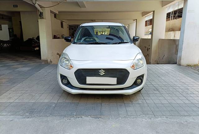 https://images10.gaadi.com/usedcar_image/4184666/original/processed_0d51e2cdda08028f66c1cde0a831763e.jpg?imwidth=6402