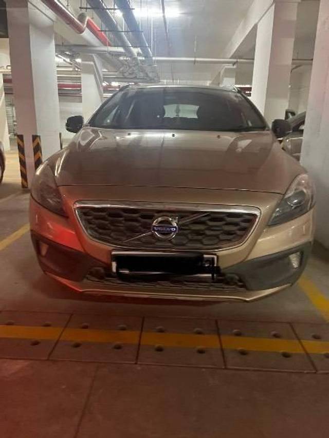 https://images10.gaadi.com/usedcar_image/4184718/original/processed_8d027aae-5fc3-40ff-a423-bea6cf0adae4.jpeg?imwidth=6400