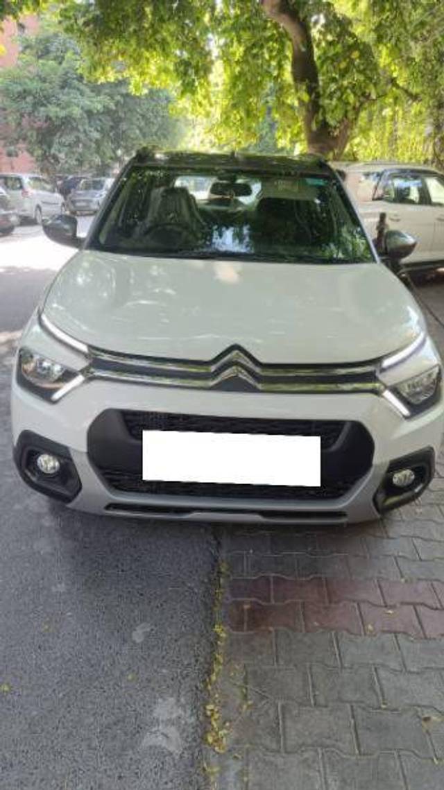 https://images10.gaadi.com/usedcar_image/4184848/original/b467b3acc3eaafbab0946ac5e0249eb8.jpg?imwidth=6400