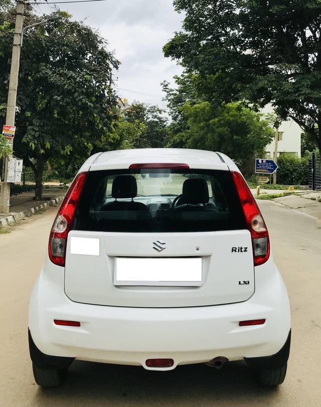 https://images10.gaadi.com/usedcar_image/4184988/original/processed_c5ac42225afcc3b42a21d2fab0e0fb09.jpg?imwidth=6402