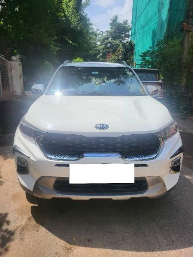 https://images10.gaadi.com/usedcar_image/4185014/original/processed_94e6a36b-3fc4-49cd-a565-59358d03db45.jpg?imwidth=6402