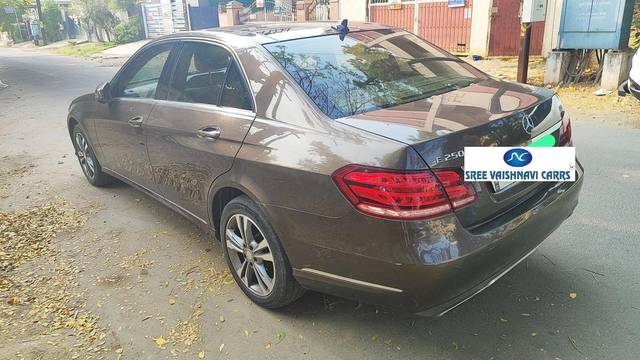 https://images10.gaadi.com/usedcar_image/4185076/original/processed_f56d950a2297c68c170ff8b3ba93cf4b.jpeg?imwidth=6401